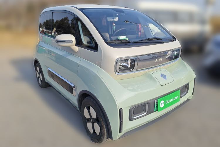 Used Baojun KiWi EV 2023 Smart Trend Edition Ternary Lithium Front Right 45 Deg