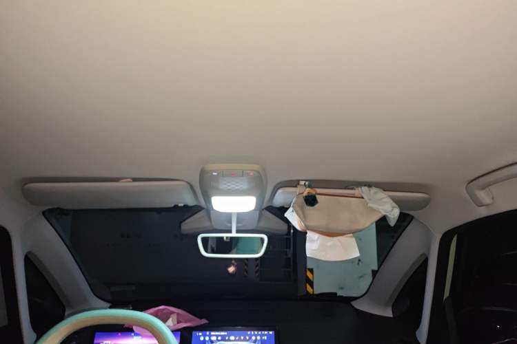 Used Baojun KiWi EV 2023 DJI Edition Lithium Iron Phosphate Headliner