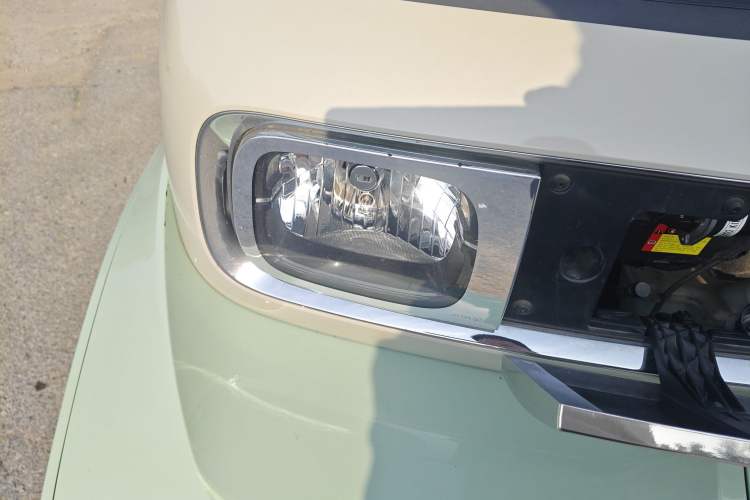 Used Baojun KiWi EV 2023 Smart Trend Edition Ternary Lithium Right Front Headlight