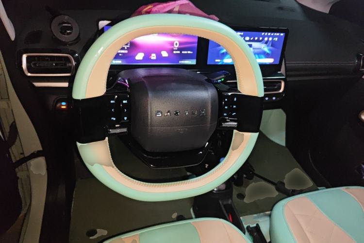 Used Baojun KiWi EV 2023 DJI Edition Lithium Iron Phosphate Steering Wheel
