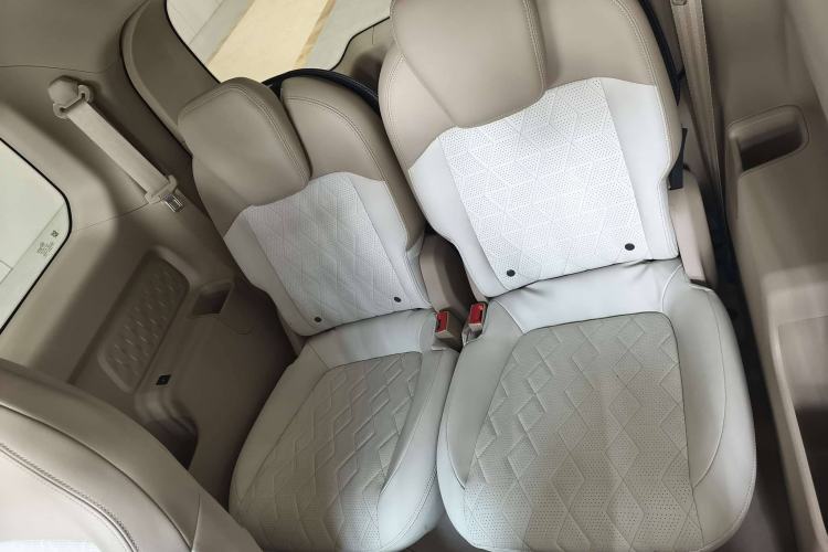 Used Baojun KiWi EV 2023 Smart Trend Edition Ternary Lithium Interior 3