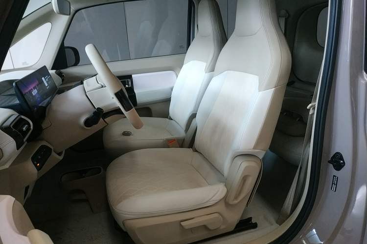 Used Baojun KiWi EV 2023 Smart Trend Edition Ternary Lithium Left Front Seat