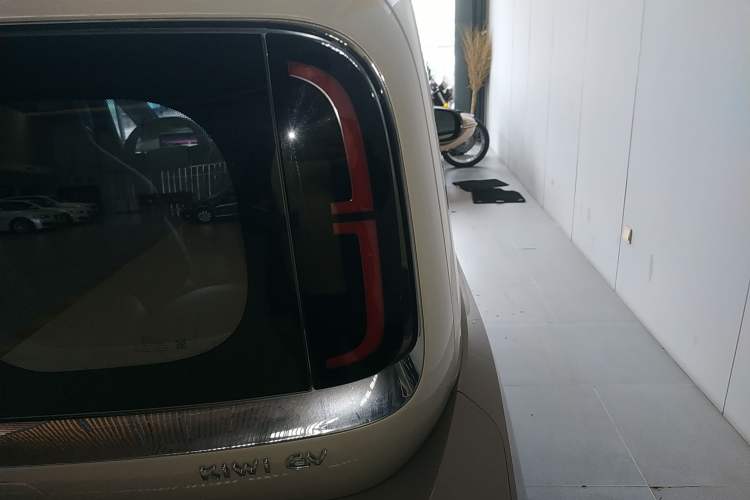 Used Baojun KiWi EV 2023 Smart Trend Edition Ternary Lithium Right Rear Taillight