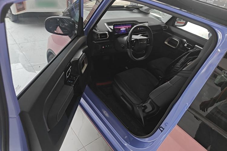 Used Baojun KiWi EV 2023 Smart Luxury Edition Lithium Iron Phosphate Driver Seat