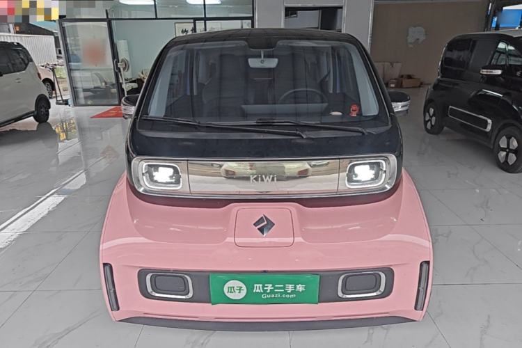 Used Baojun KiWi EV 2023 Smart Luxury Edition Lithium Iron Phosphate Front