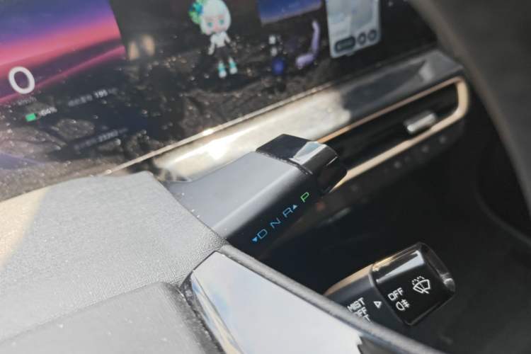Used Baojun KiWi EV 2023 Smart Luxury Edition Lithium Iron Phosphate Gear Lever