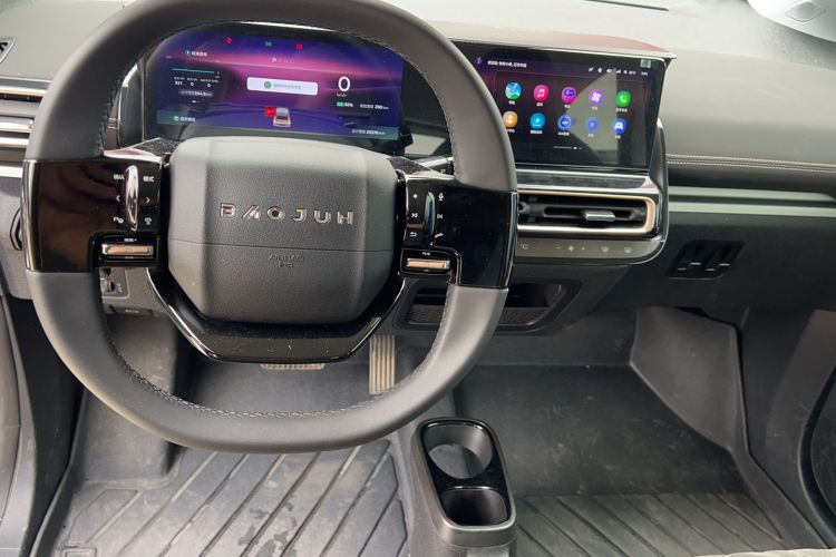 Used Baojun KiWi EV 2023 DJI Edition Lithium Iron Phosphate Center Console