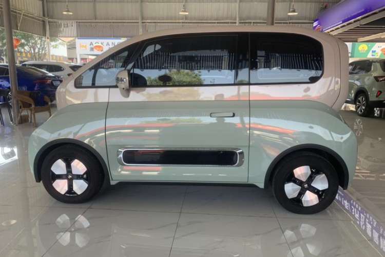Used Baojun KiWi EV 2023 Smart Luxury Edition Ternary Lithium Exterior 1