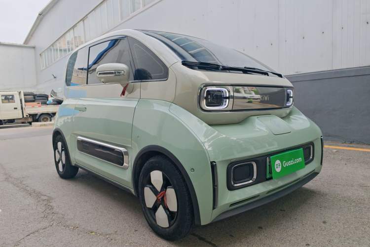 Used Baojun KiWi EV 2023 DJI Edition Lithium Iron Phosphate Exterior 3