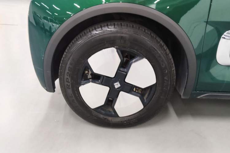 Used Baojun KiWi EV 2023 Smart Luxury Edition Lithium Iron Phosphate Exterior 4