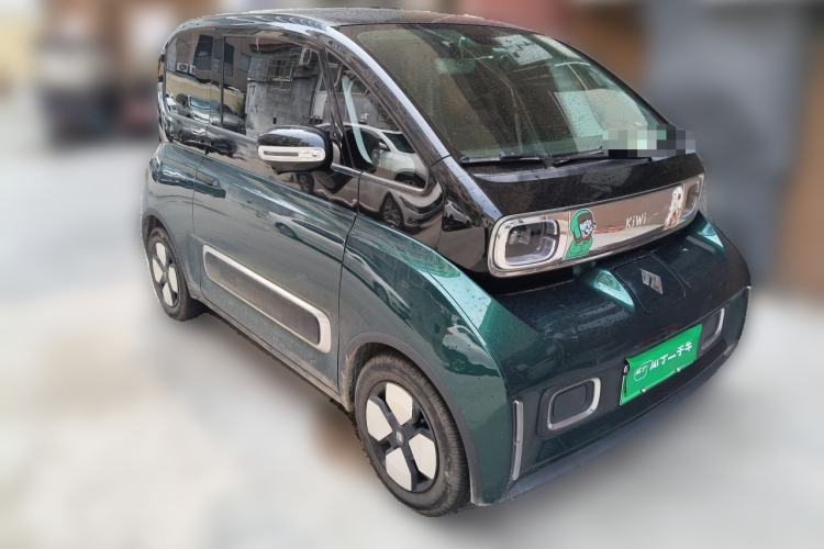 Used Baojun KiWi EV 2023 Smart Luxury Edition Ternary Lithium Front Right 45 Deg