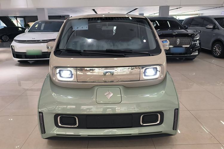 Used Baojun KiWi EV 2023 Smart Luxury Edition Ternary Lithium Front