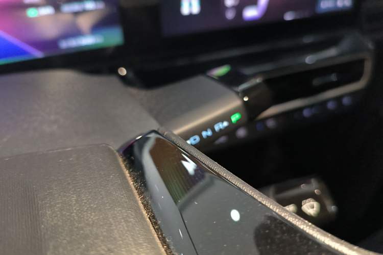 Used Baojun KiWi EV 2023 Smart Luxury Edition Ternary Lithium Gear Lever