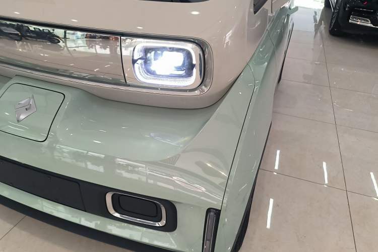 Used Baojun KiWi EV 2023 Smart Luxury Edition Ternary Lithium Left Front Headlight