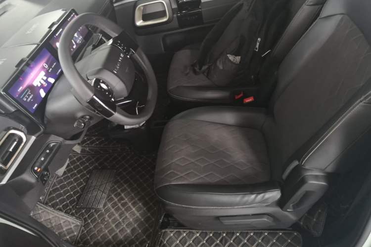 Used Baojun KiWi EV 2023 DJI Edition Lithium Iron Phosphate Left Front Seat