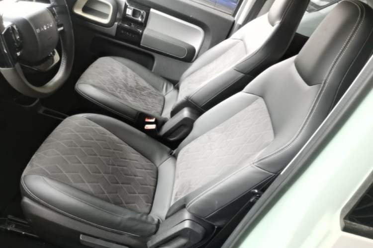 Used Baojun KiWi EV 2023 DJI Edition Lithium Iron Phosphate Left Front Seat