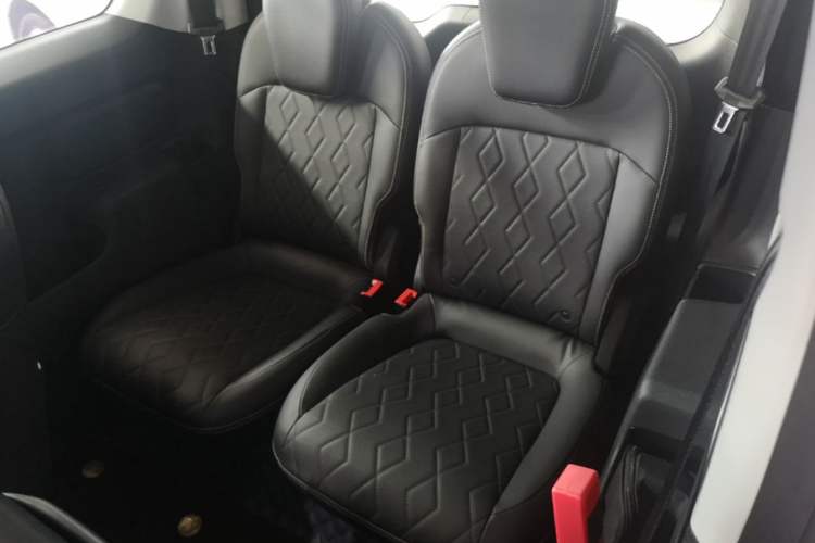 Used Baojun KiWi EV 2023 DJI Edition Ternary Lithium Left Rear Seat