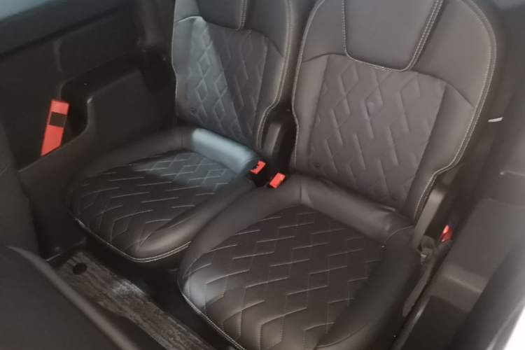 Used Baojun KiWi EV 2023 DJI Edition Lithium Iron Phosphate Left Rear Seat