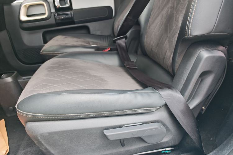 Used Baojun KiWi EV 2023 DJI Edition Lithium Iron Phosphate Left Rear Seat