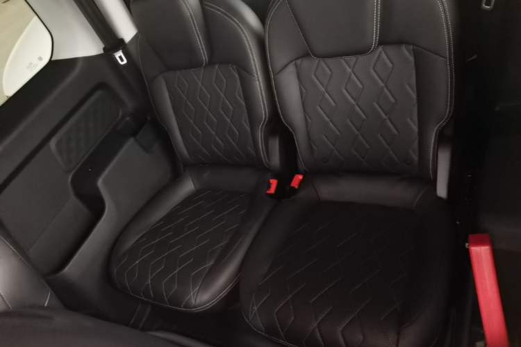 Used Baojun KiWi EV 2023 DJI Edition Lithium Iron Phosphate Left Rear Seat