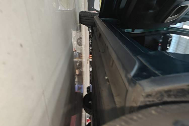 Used Baojun KiWi EV 2023 DJI Edition Lithium Iron Phosphate Left Side Sill