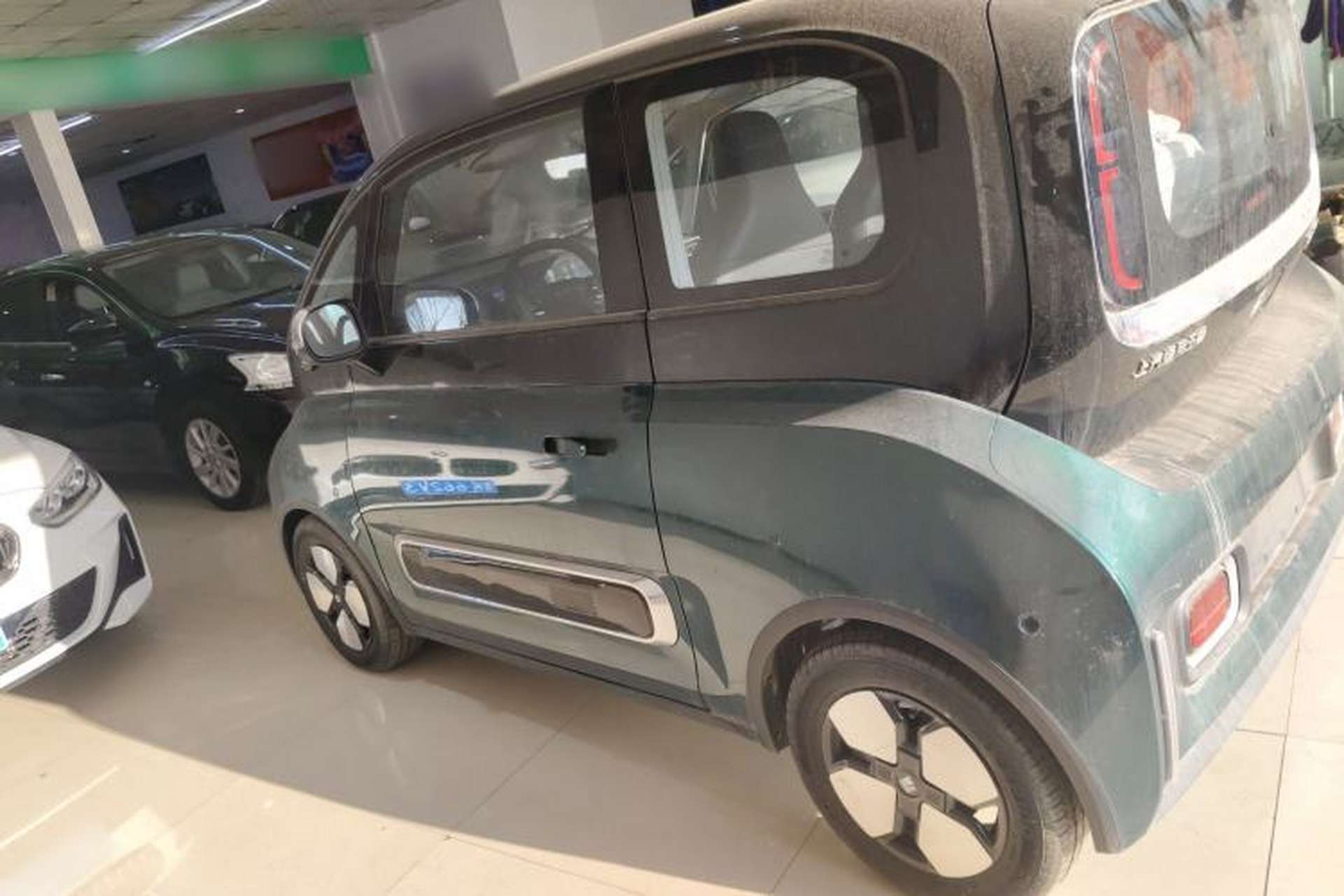 Used Baojun KiWi EV 2023 DJI Edition Lithium Iron Phosphate Left Side