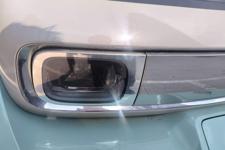 Used Baojun KiWi EV 2023 DJI Edition Lithium Iron Phosphate Right Front Headlight