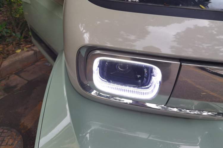 Used Baojun KiWi EV 2023 Smart Luxury Edition Ternary Lithium Right Front Headlight