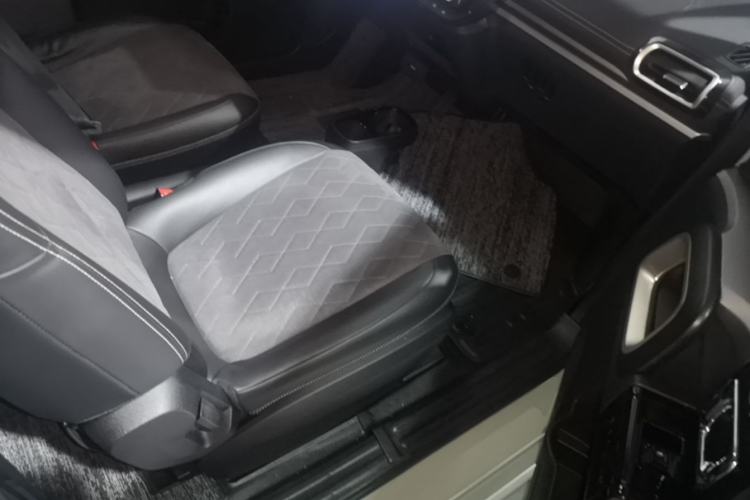 Used Baojun KiWi EV 2023 DJI Edition Lithium Iron Phosphate Right Front Seat