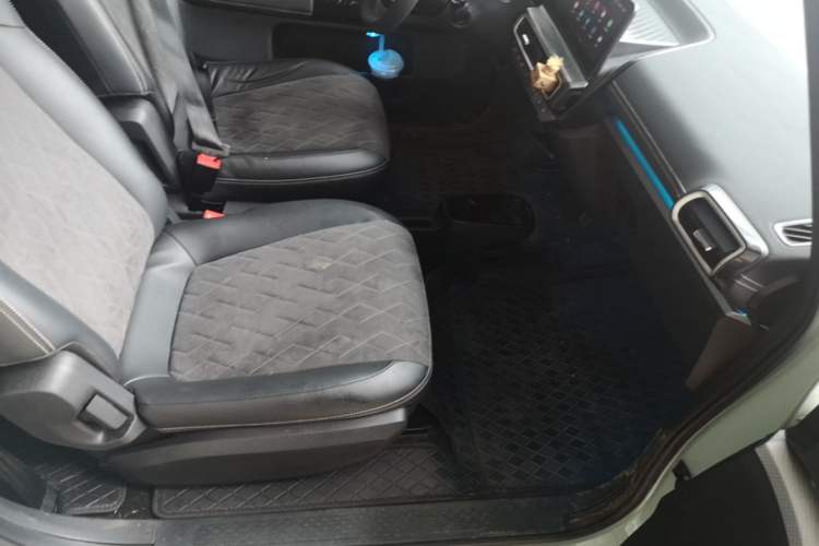 Used Baojun KiWi EV 2023 DJI Edition Ternary Lithium Right Front Seat
