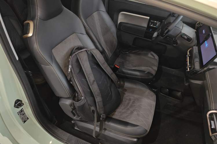 Used Baojun KiWi EV 2023 Smart Trend Edition Lithium Iron Phosphate Right Front Seat