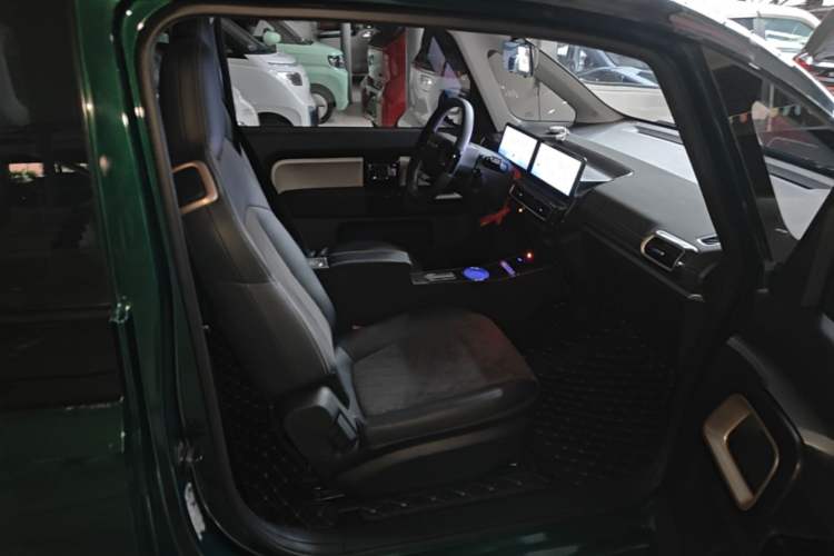 Used Baojun KiWi EV 2023 Smart Luxury Edition Ternary Lithium Right Front Seat