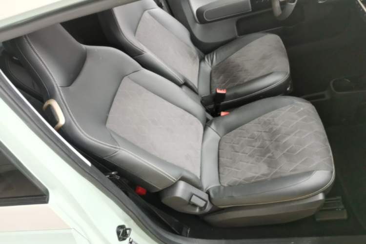 Used Baojun KiWi EV 2023 DJI Edition Lithium Iron Phosphate Right Front Seat