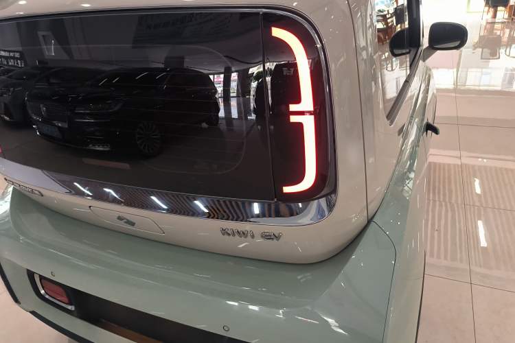 Used Baojun KiWi EV 2023 Smart Luxury Edition Ternary Lithium Right Rear Taillight