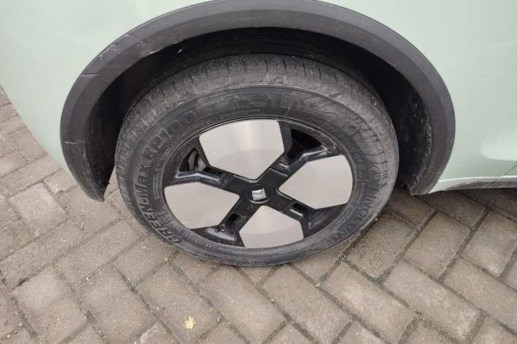 Used Baojun KiWi EV 2023 Smart Trend Edition Ternary Lithium Right Rear Wheel Hub