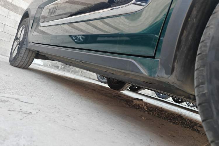 Used Baojun KiWi EV 2023 DJI Edition Lithium Iron Phosphate Right Side Sill