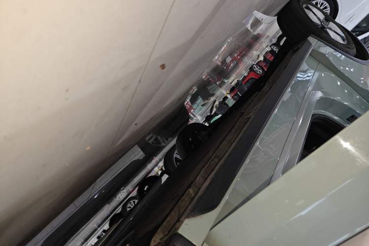 Used Baojun KiWi EV 2023 Smart Trend Edition Lithium Iron Phosphate Right Side Sill