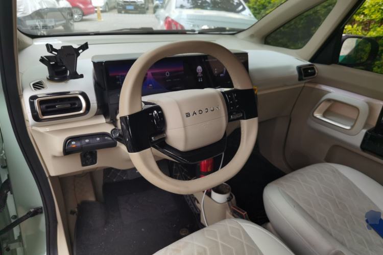 Used Baojun KiWi EV 2023 Smart Luxury Edition Ternary Lithium Steering Wheel
