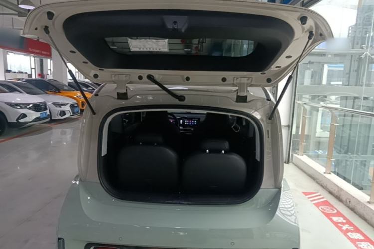 Used Baojun KiWi EV 2023 DJI Edition Lithium Iron Phosphate Trunk