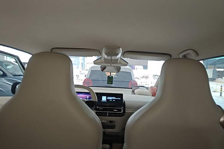 Used Baojun KiWi EV 2023 DJI Edition Lithium Iron Phosphate Headliner