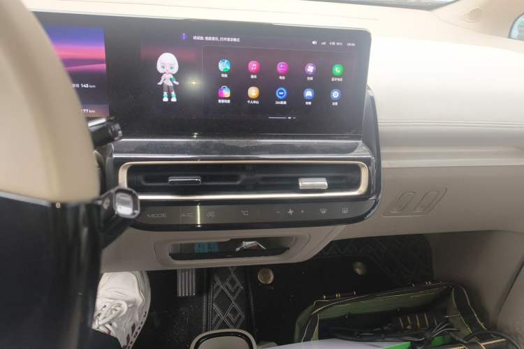 Used Baojun KiWi EV 2023 Smart Luxury Edition Ternary Lithium Audio And AC Panel