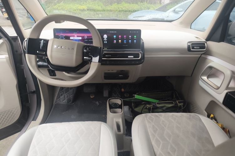 Used Baojun KiWi EV 2023 Smart Luxury Edition Ternary Lithium Center Console