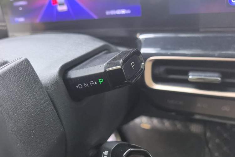 Used Baojun KiWi EV 2023 Smart Luxury Edition Ternary Lithium Gear Lever
