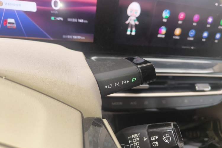 Used Baojun KiWi EV 2023 Smart Luxury Edition Ternary Lithium Gear Lever