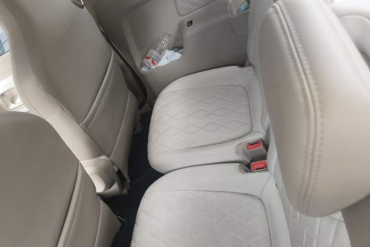 Used Baojun KiWi EV 2023 Smart Luxury Edition Ternary Lithium Left Rear Seat