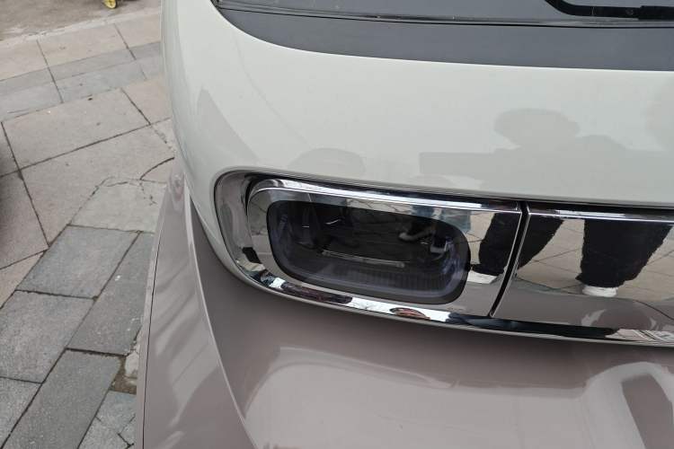 Used Baojun KiWi EV 2023 Smart Luxury Edition Ternary Lithium Right Front Headlight