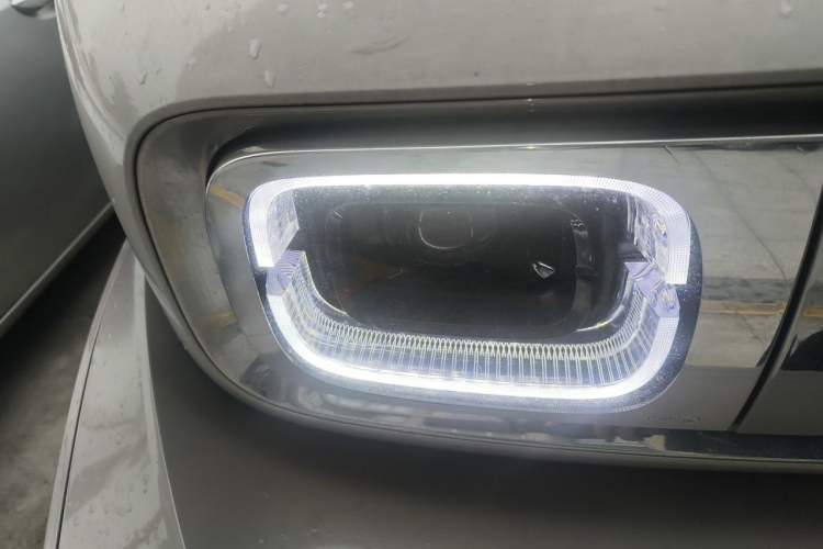 Used Baojun KiWi EV 2023 Smart Luxury Edition Ternary Lithium Right Front Headlight