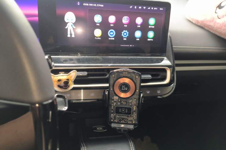 Used Baojun KiWi EV 2023 Smart Luxury Edition Ternary Lithium Audio And AC Panel