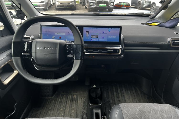 Used Baojun KiWi EV 2023 DJI Edition Lithium Iron Phosphate Center Console
