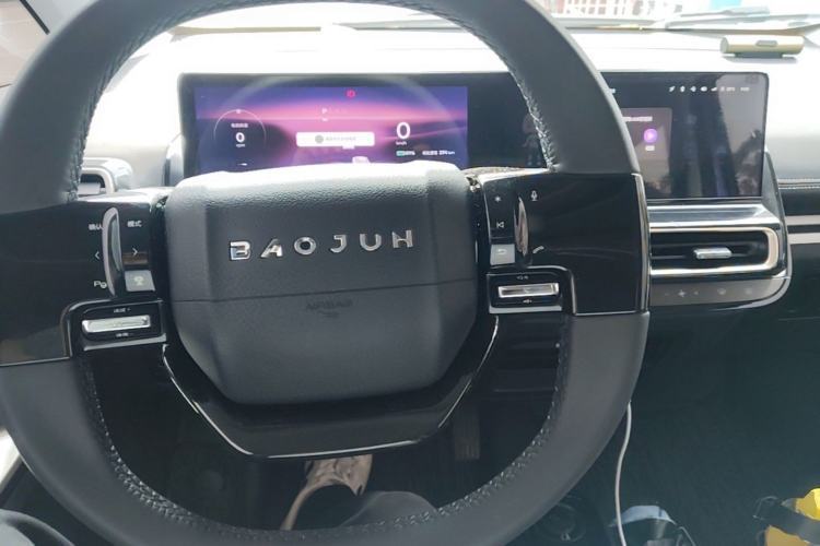 Used Baojun KiWi EV 2023 DJI Edition Lithium Iron Phosphate Center Console